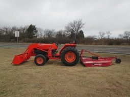 
										2009 KUBOTA L4400 with Slasher full									