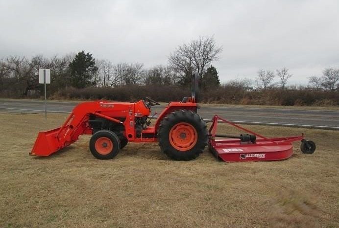 
								2009 KUBOTA L4400 with Slasher full									