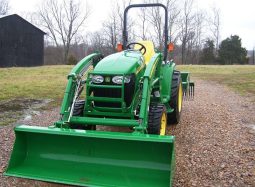 
										2008 John Deere 4wd 3520 Loader, Bucket, Boxblade full									