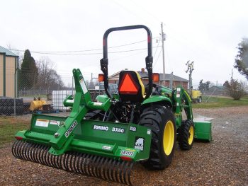 2008 John Deere 4wd 3520 Loader, Bucket, Boxblade