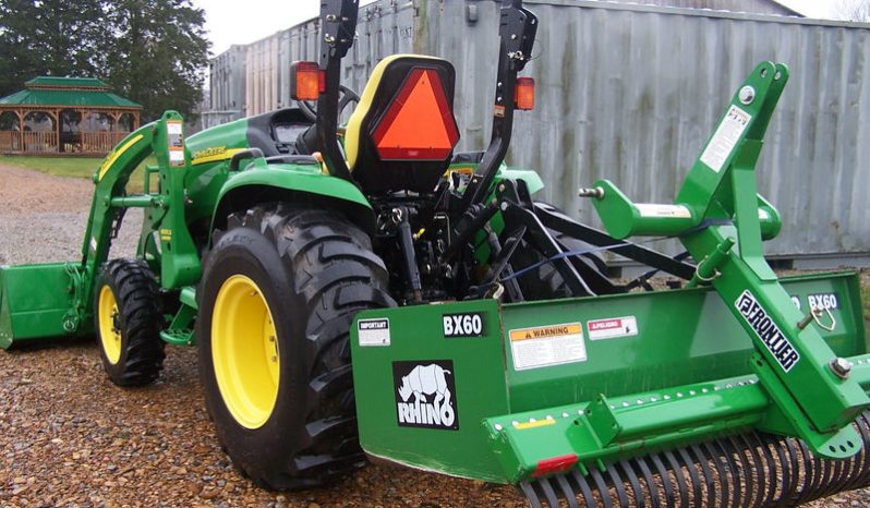 
								2008 John Deere 4wd 3520 Loader, Bucket, Boxblade full									