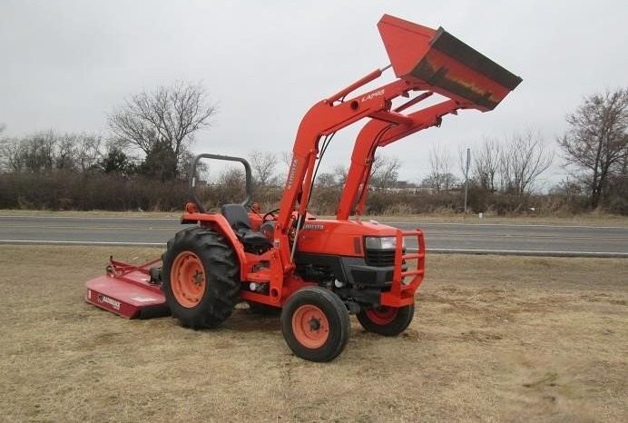 
								2009 KUBOTA L4400 with Slasher full									
