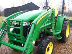 
										2008 John Deere 4wd 3520 Loader, Bucket, Boxblade full									