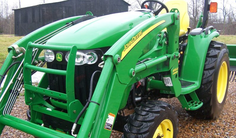 
								2008 John Deere 4wd 3520 Loader, Bucket, Boxblade full									