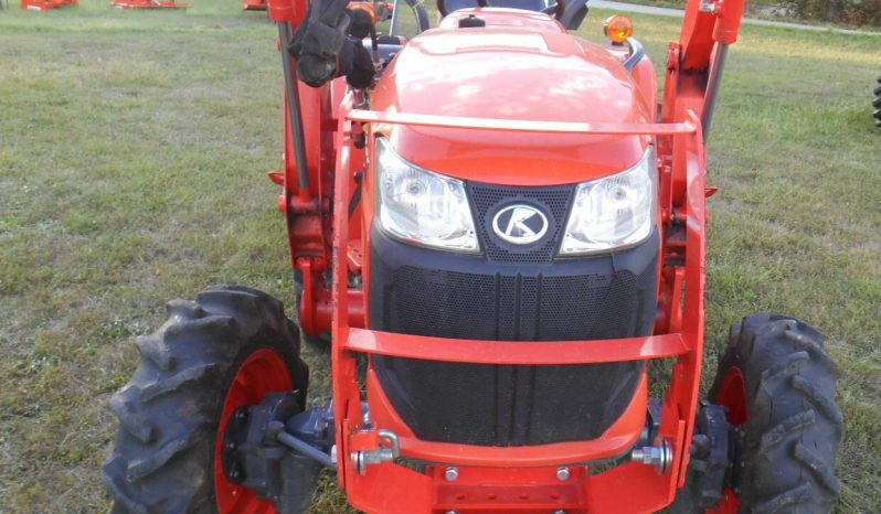
								2017 Kubota L3901D 4wd Tractor with Loader and Slasher full									