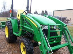 
										2008 John Deere 4wd 3520 Loader, Bucket, Boxblade full									