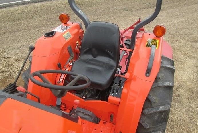 
								2009 KUBOTA L4400 with Slasher full									