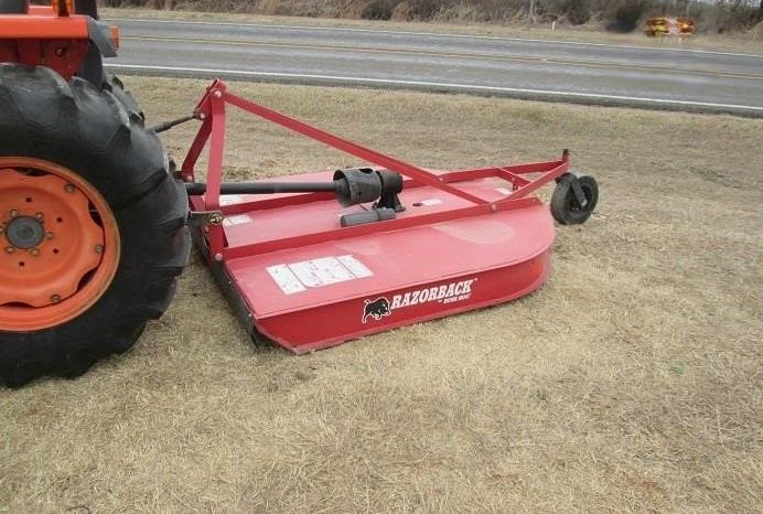 
								2009 KUBOTA L4400 with Slasher full									