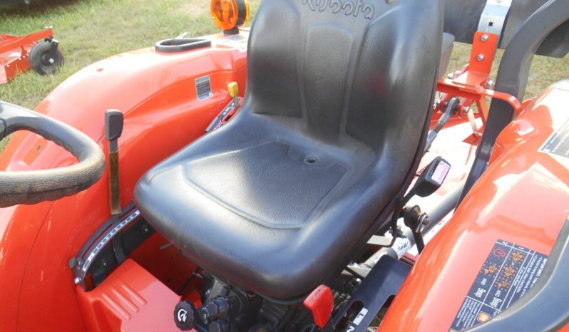 
								2017 Kubota L3901D 4wd Tractor with Loader and Slasher full									