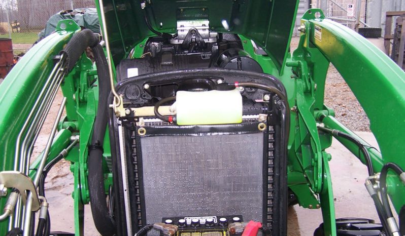 
								2008 John Deere 4wd 3520 Loader, Bucket, Boxblade full									