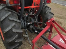 
										2009 KUBOTA L4400 with Slasher full									