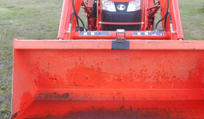 
								2017 Kubota L3901D 4wd Tractor with Loader and Slasher full									